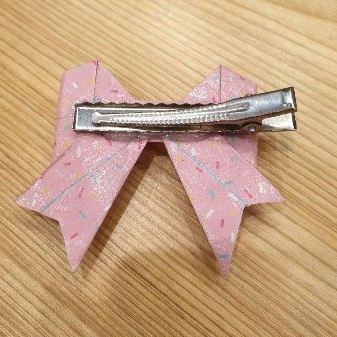 Barrette nœud rose